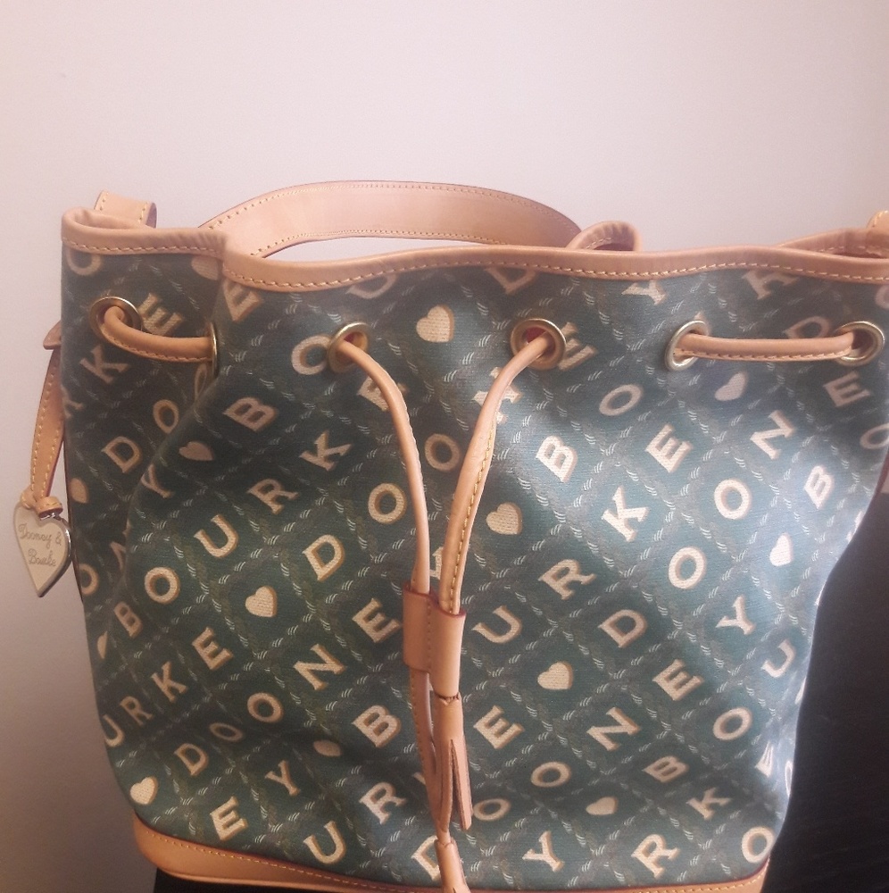 Dooney & Bourke Purse
